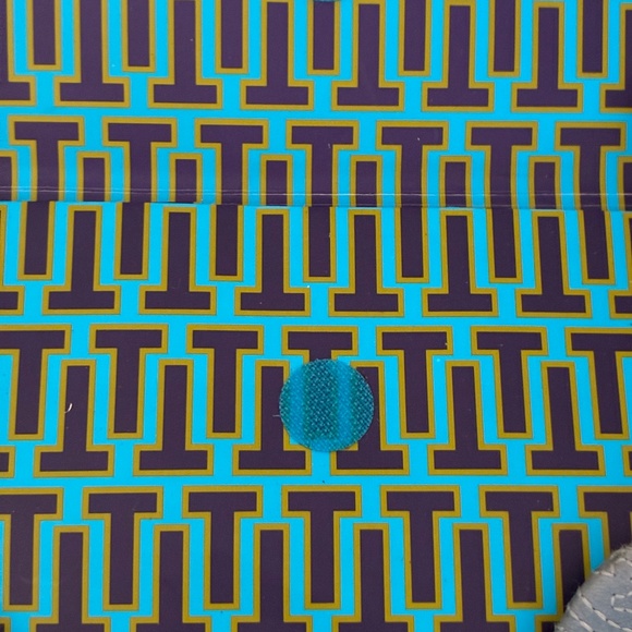 Tory Burch Emmy Stitched Thong Sandal Ocean Breeze Light Blue Leather - Picture 7 of 9